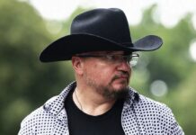 Стюарт Роудс перезапустив Oath Keepers. Навіть старим присягам це не байдуже