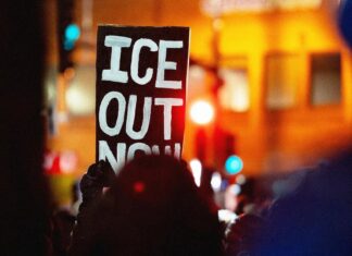 Minnesota кидає виклик федеральному свавіллю на тлі критики тактики ICE