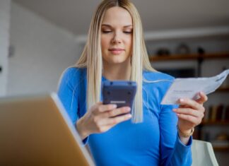 Припиніть Втрачати Гроші: Щотижневе Планування для Фінансової Розумності