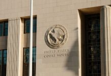 Технологічні гіганти звинувачуються в розробці залежних платформ в історичному суді