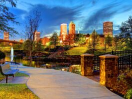 Пенсія: 5 Міст, Де $1500 на Місяць Купують Простор