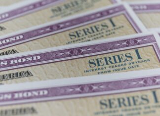 Понимание финансовых ценных бумаг: руководство по акциям, облигациям и деривативам