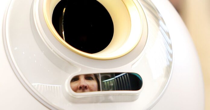 6e0b221e-f97f-4262-9248-35431bd0cfa1