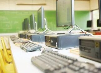 Чому постіндустріальні економіки аутсорсять виробництво