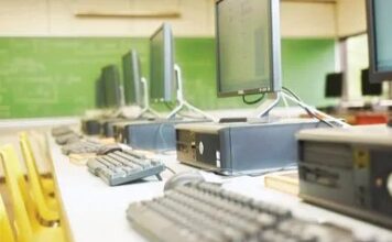 Чому постіндустріальні економіки аутсорсять виробництво